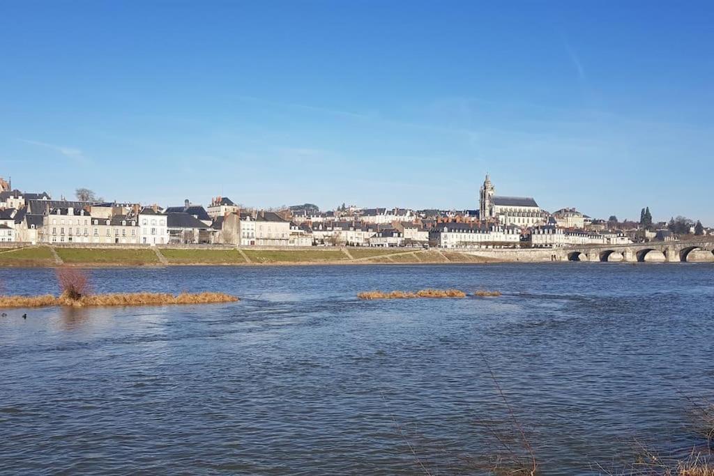 Le Refuge Des Corderies Lägenhet Blois Exteriör bild
